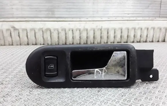 Volkswagen PASSAT B5.5 Front door interior handle 3B1837114