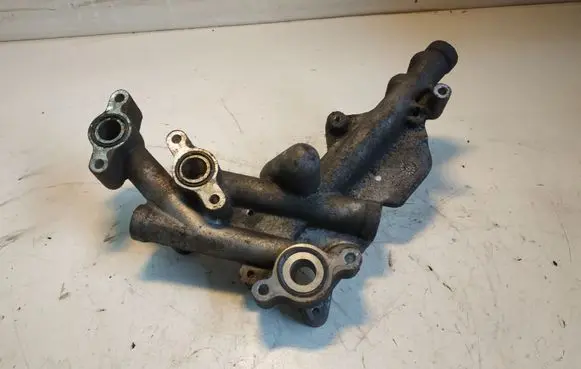 Toyota Avensis T250 Engine coolant pipe/hose