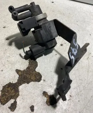 Audi A6 S6 C6 4F Turbo solenoid valve 059906629A 252446