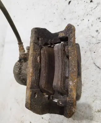 Mercedes-Benz B W245 Front brake caliper