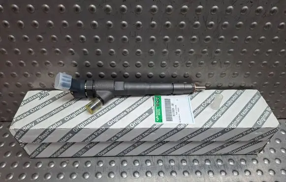 Fuel injector