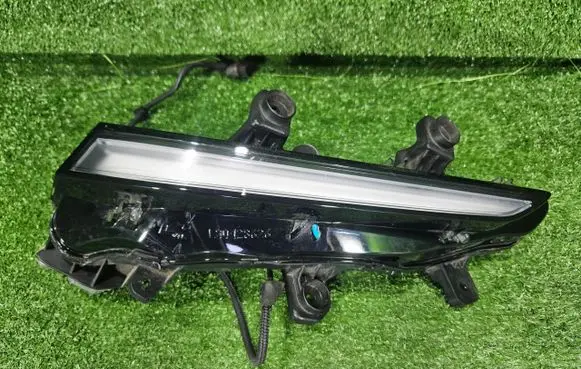 Peugeot 2008 II LED Daytime headlight 90128981