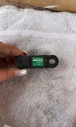 Nissan Pulsar Air pressure sensor 2508500Q0C