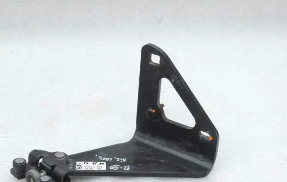 Opel Vivaro Sliding door lower roller guide/hinge 091165708 7700312012