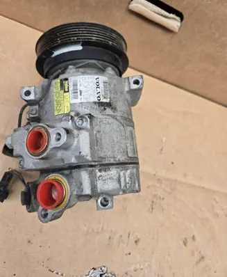 Volvo S80 Air conditioning (A/C) compressor (pump) 31250520