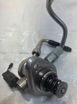 Ford Fiesta Fuel injection high pressure pump H6BG9D376AB