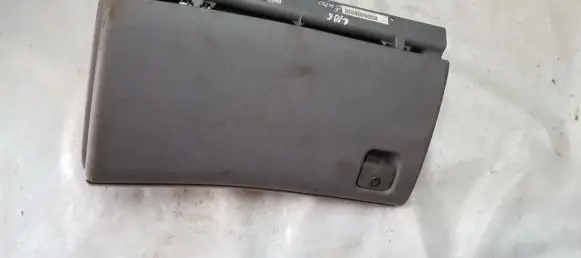 Peugeot 406 Glove box 9616630777 18M6683016