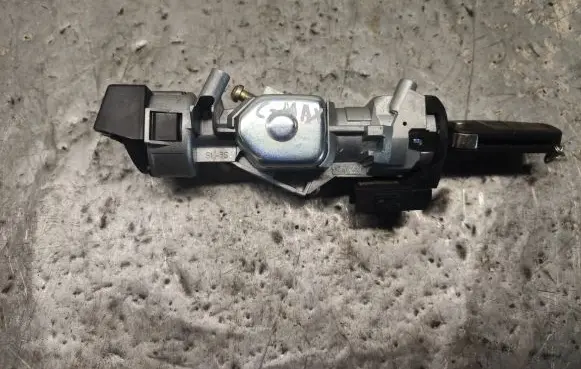 Ford C-MAX I Ignition lock 3M513F880AC