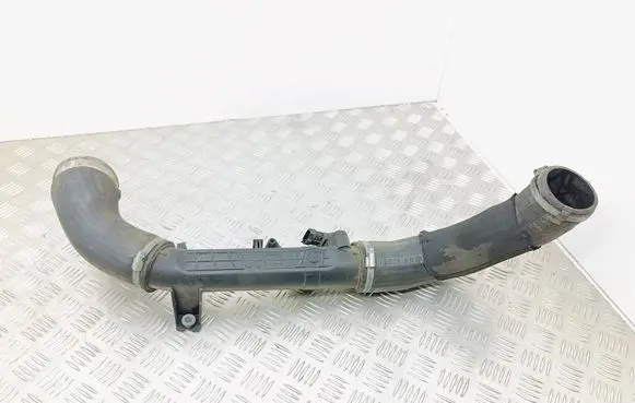 Volvo S60 Intercooler hose/pipe 31422153