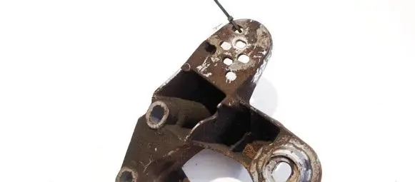 Audi A4 S4 B5 8D Engine mounting bracket 8d0199351g