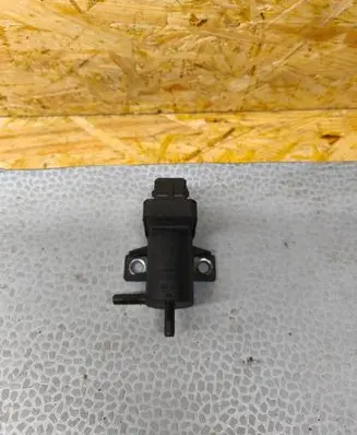 Opel Vivaro Turbo solenoid valve 8200762162