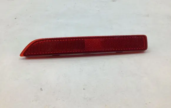 Nissan Leaf II (ZE1) Rear tail light reflector 9318501