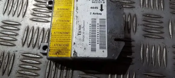 Volvo V70 Airbag control unit/module 9472727d e6t8g28a4e9