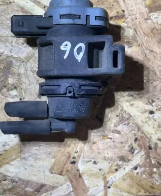 Nissan Qashqai+2 Turbo solenoid valve 8200575400 47EV521