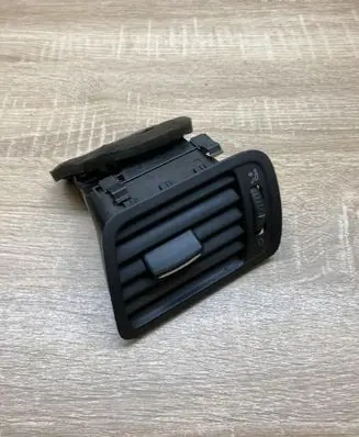 Volkswagen PASSAT B6 Dashboard side air vent grill/cover trim 3C1819701E