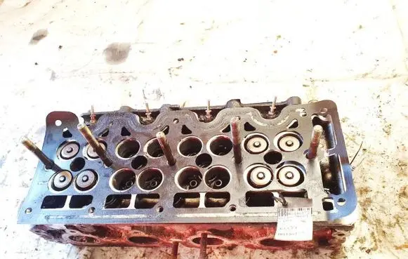 Opel Astra G Engine head 
