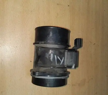 Nissan NV200 Mass air flow meter 8200358901 8200299956