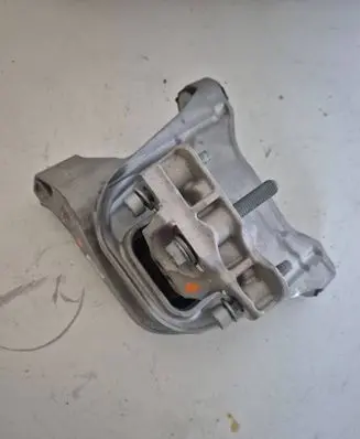 Peugeot 3008 III Engine mount vacuum valve 9835587580 3939489884