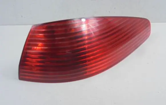 Peugeot 607 Rear/tail lights 2543D