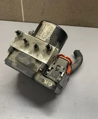 Subaru Legacy ABS Pump 06210958213 06261935231 28562031113