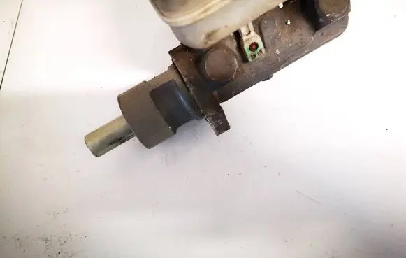 Ford Transit Master brake cylinder 221313