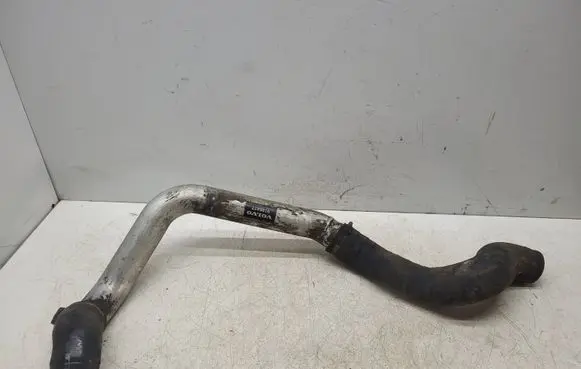 Volvo S70 V70 V70 XC Intercooler hose/pipe 9186477
