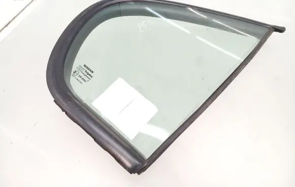Rear vent window glass