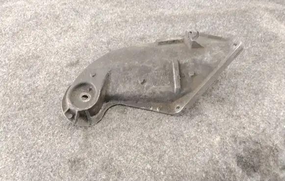 BMW X5 E53 Engine mounting bracket 1097001