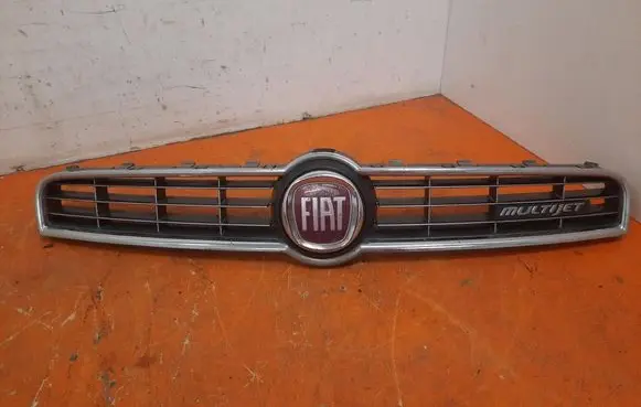 Fiat Bravo Front grill 735414652