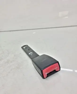 Seat Alhambra (Mk1) Front seatbelt buckle 7M3857877