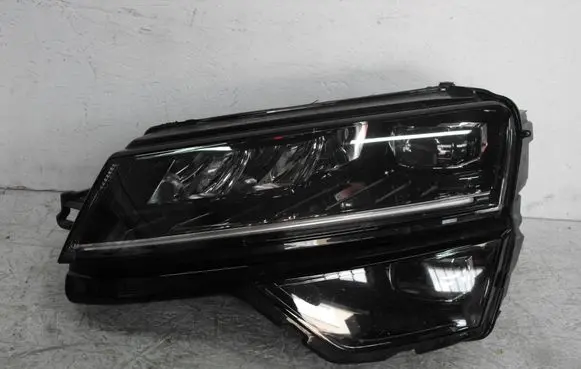 Skoda Karoq Headlight/headlamp 57B941015B