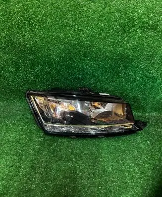 Skoda Fabia Mk3 (NJ) Headlight/headlamp
