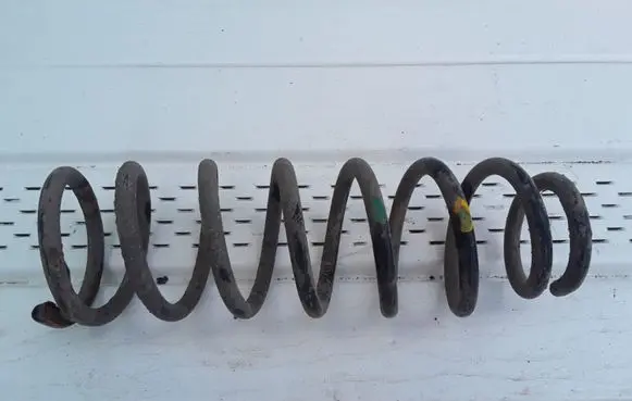 Toyota Corolla Verso E121 Rear coil spring