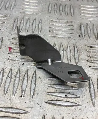 BMW 7 F01 F02 F03 F04 Front bumper mounting bracket 7247665