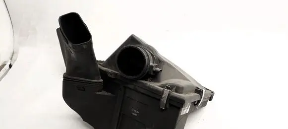 BMW X1 E84 Air filter box 8512599