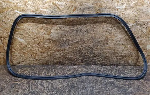 Trunk rubber seal (body)
