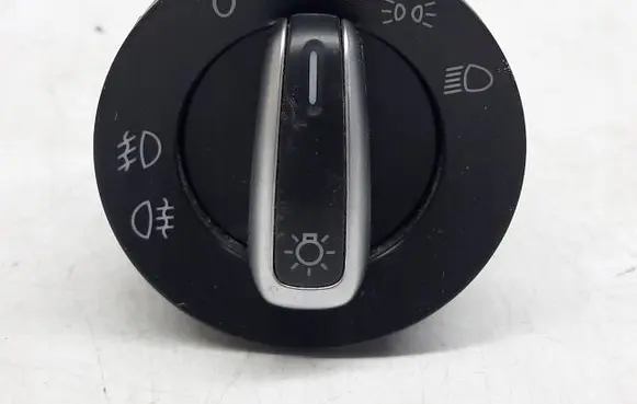 Volkswagen PASSAT B7 Light switch 3C8941431A