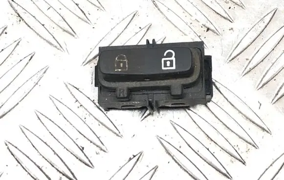 Volvo V70 Central locking switch button 30710476 03451610 SN50025072960573