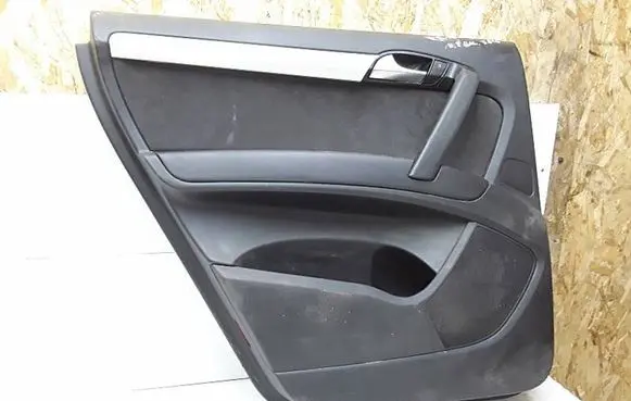 Audi Q7 4L Rear door card panel trim 4L0863981 SR0484704 PO110571