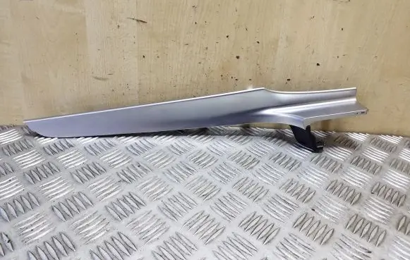 Mercedes-Benz GLC X253 C253 Dashboard glove box trim A2056804471