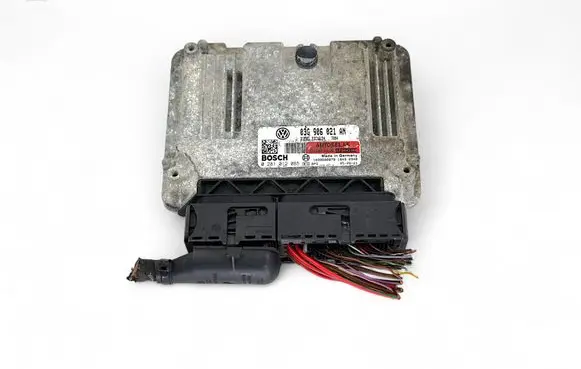 Volkswagen PASSAT B6 Engine control unit/module 03G906021AN 0281012085