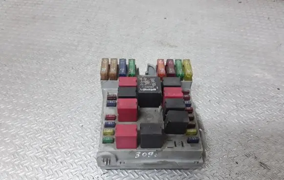 Fiat Idea Fuse module 51739427