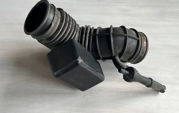 Volvo S60 Air intake hose/pipe 30636828