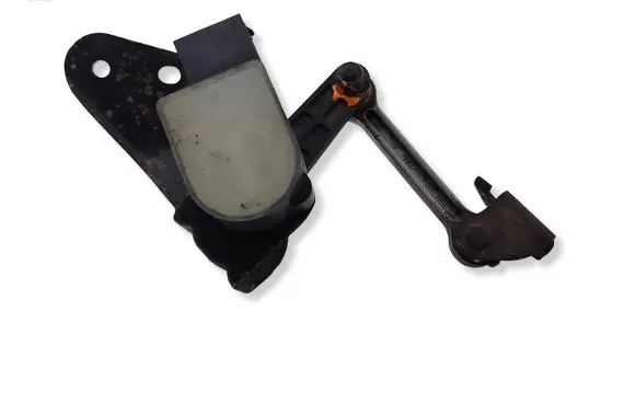 Audi A8 S8 D3 4E Headlight/headlamp level sensor 4E0616572B