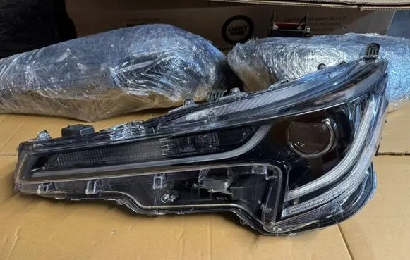 Toyota Corolla E210 E21 Headlight/headlamp 81130-02S70