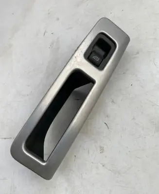 Volvo V50 Electric window control switch 30774163 8663813