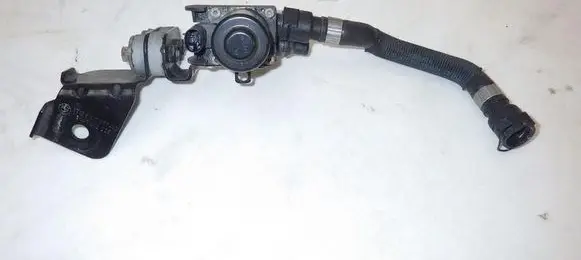BMW 5 F10 F11 Coolant heater control valve 7578490