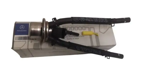 Mercedes-Benz GLC C253 AdBlue injector A0004901113 0444025017 0004901113