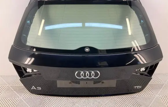 Audi A3 S3 8V Tailgate/trunk/boot lid