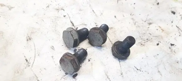 Volkswagen Golf II Nuts/bolts 